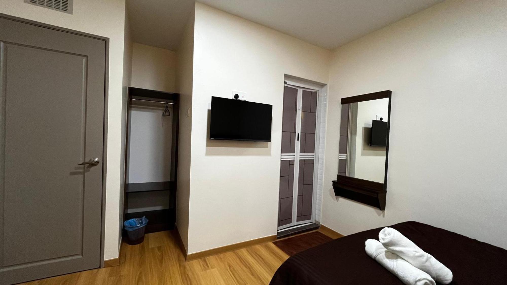 Skye Apartment Hotel บรินชัง ภายนอก รูปภาพ